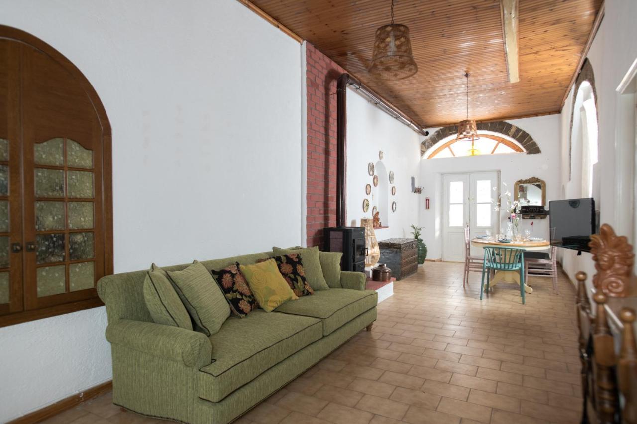 Neoclassical Manor House Порос Экстерьер фото
